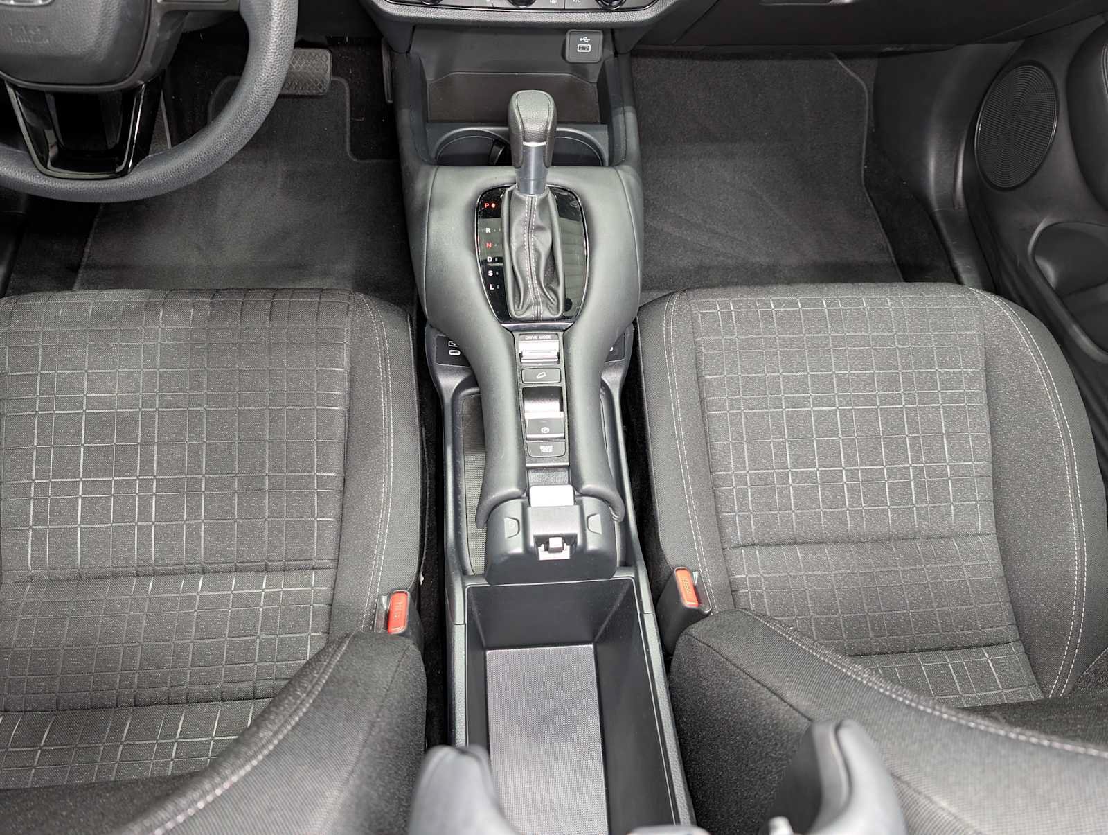 Certified 2024 Honda HR-V LX image 19