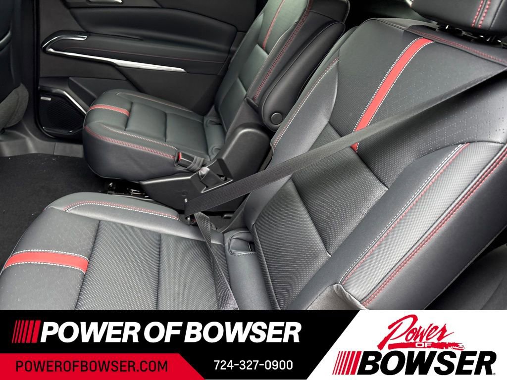 New 2026 Chevrolet Traverse RS w/ LPO, Floor Liner Package image 5