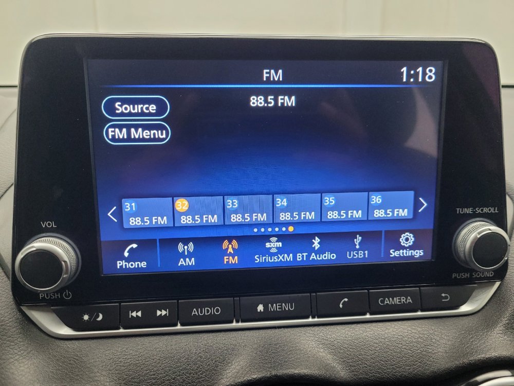 Used 2025 Nissan Sentra SV image 25