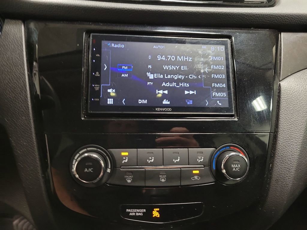 Used 2018 Nissan Rogue Sport S w/ S Appearance Package FWD image 14