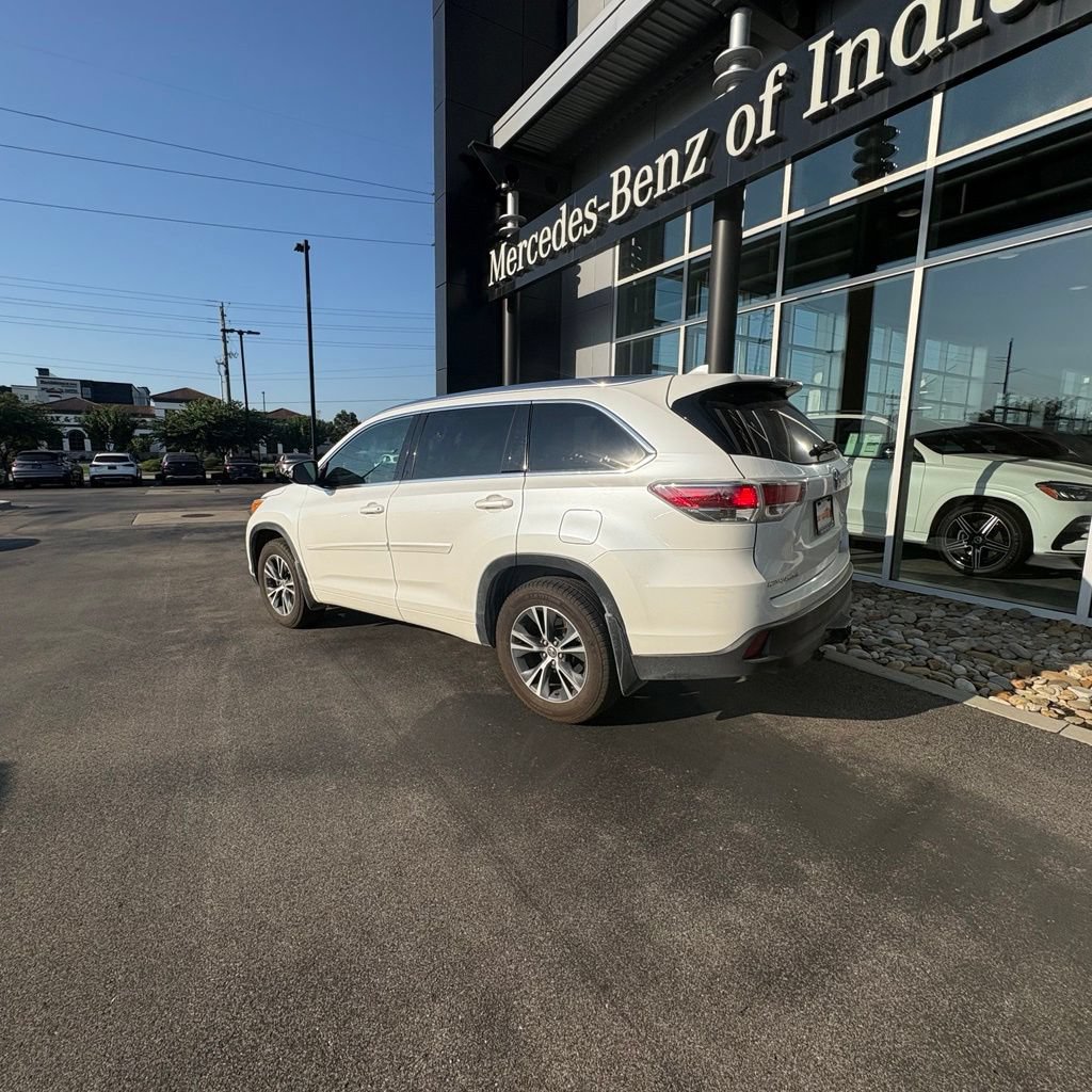 Used 2016 Toyota Highlander XLE AWD/4WD image 7