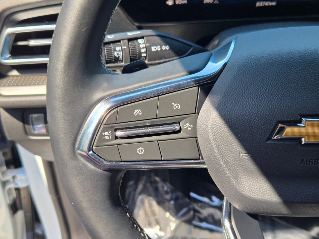 Used 2026 Chevrolet Traverse LT AWD/4WD image 27