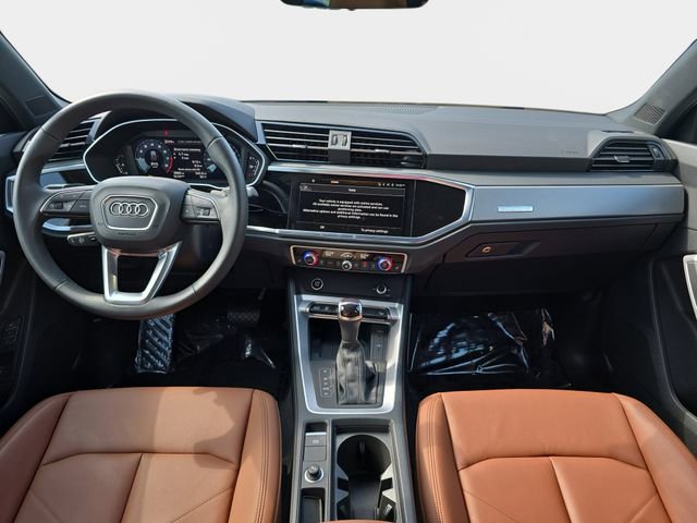Used 2025 Audi Q3 2.0T Premium w/ Convenience Package AWD/4WD image 10