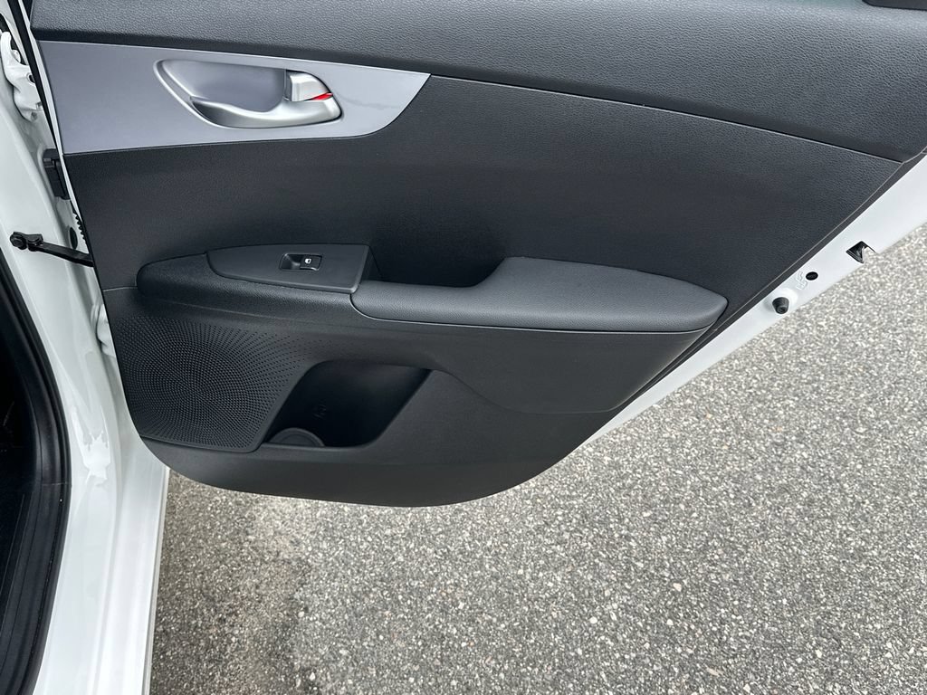 Certified 2024 Kia Forte LXS FWD image 16