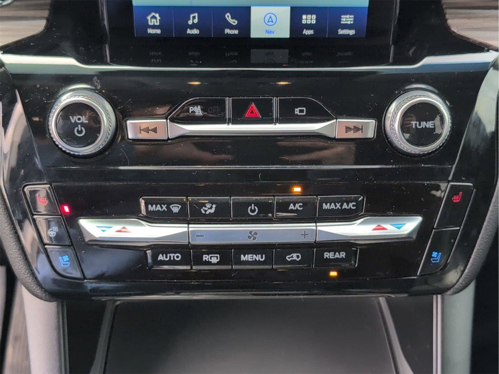 Used 2023 Ford Explorer Limited w/ Limited Technology Package image 21