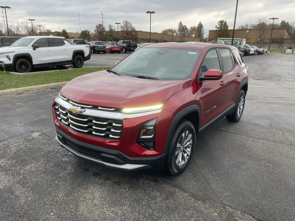 New 2026 Chevrolet Equinox LT w/ Convenience Package II image 3