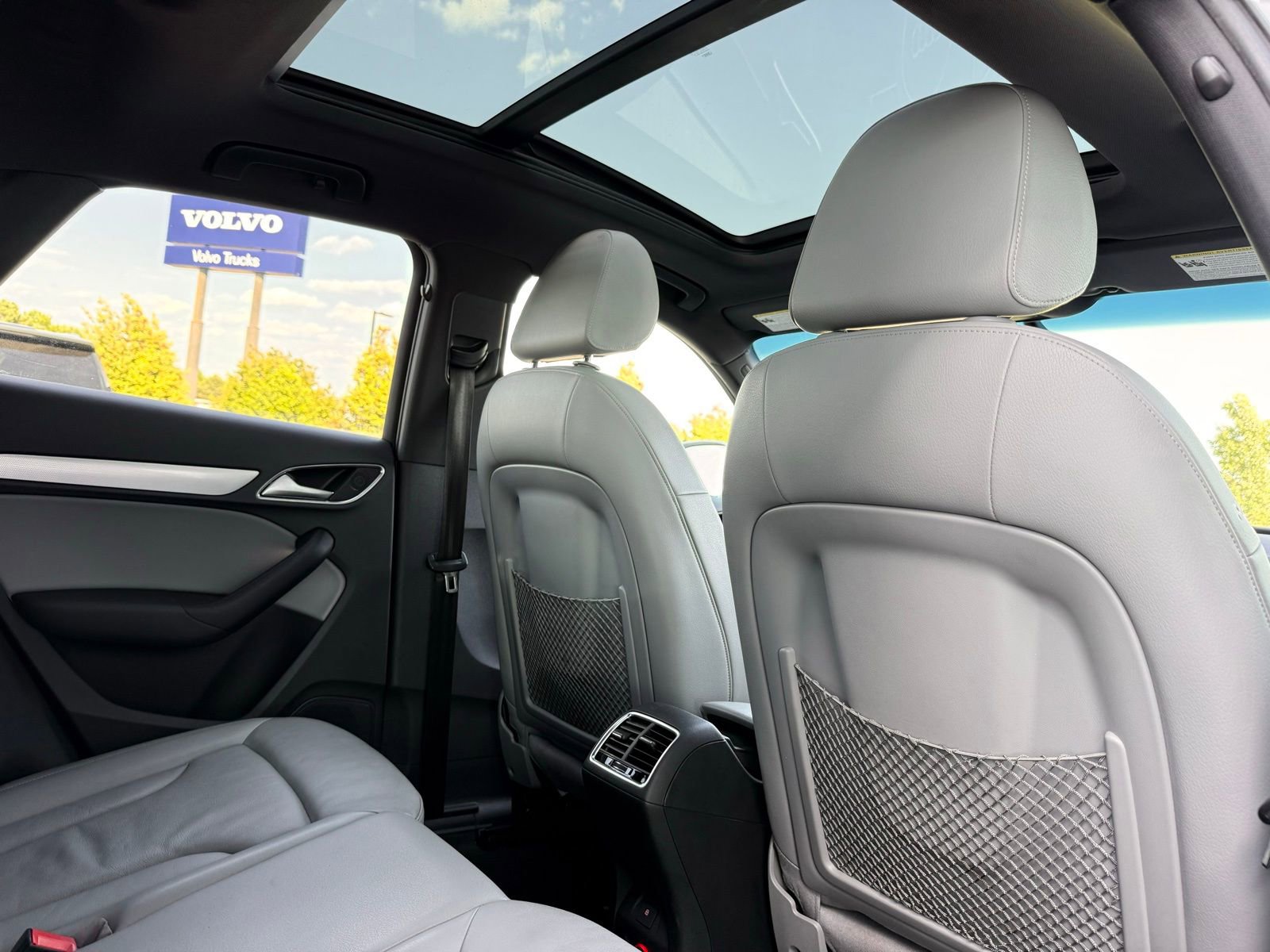 Used 2018 Audi Q3 2.0T Premium FWD image 24