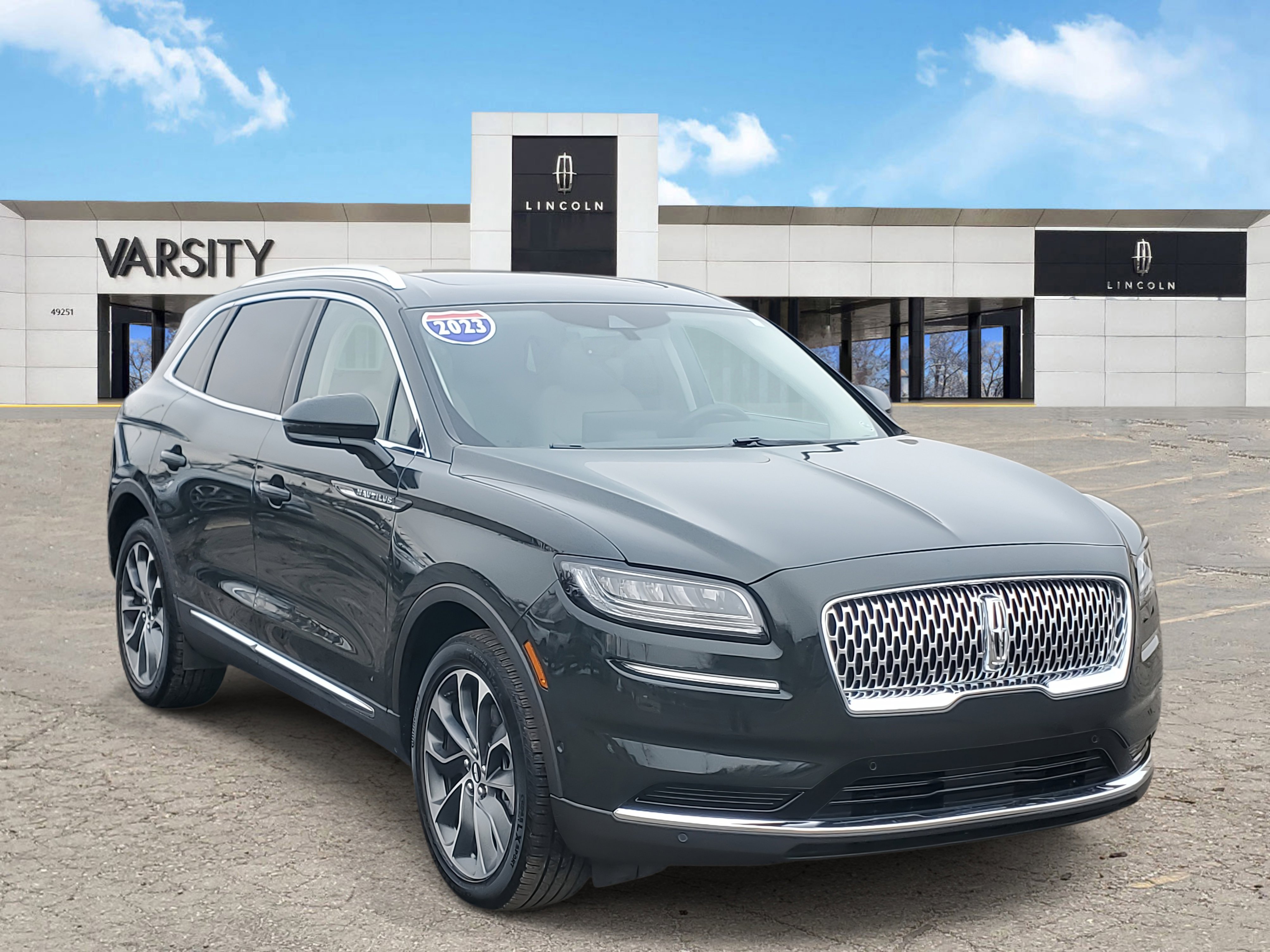 Certified 2023 Lincoln Nautilus Reserve w/ Equipment Group 201A AWD/4WD image 1