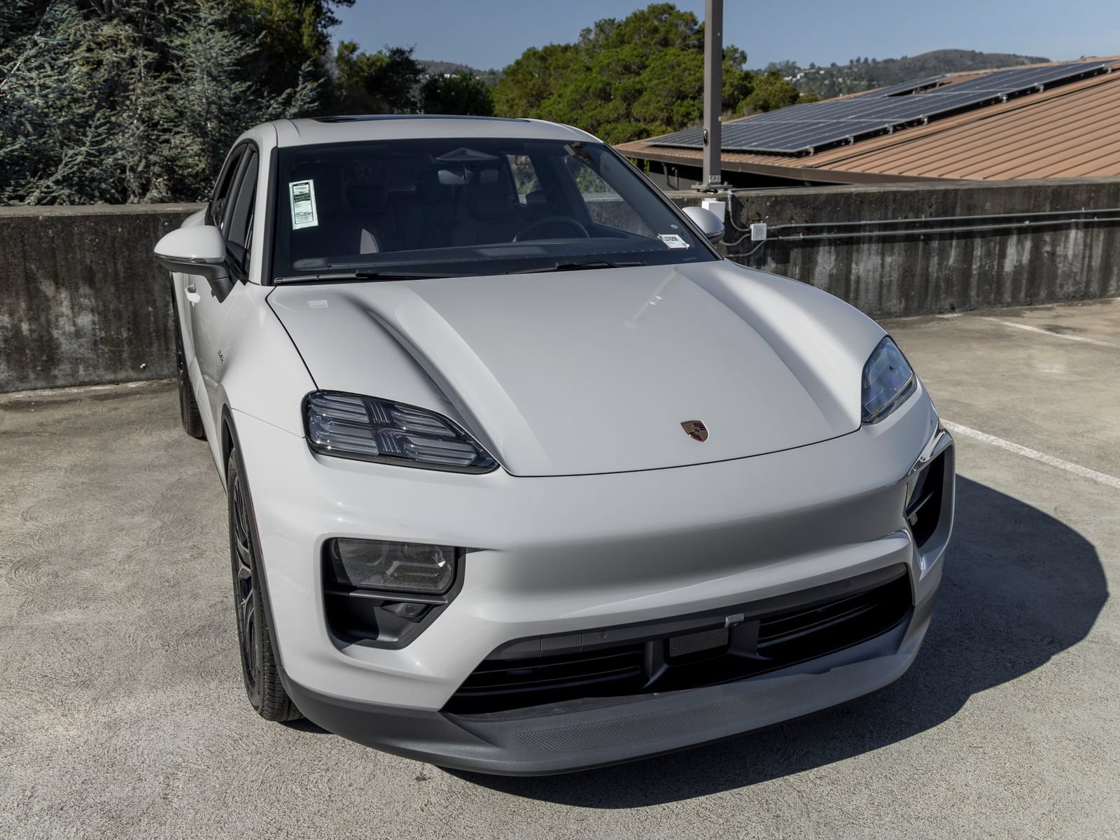 New 2026 Porsche Macan Electric RWD image 17