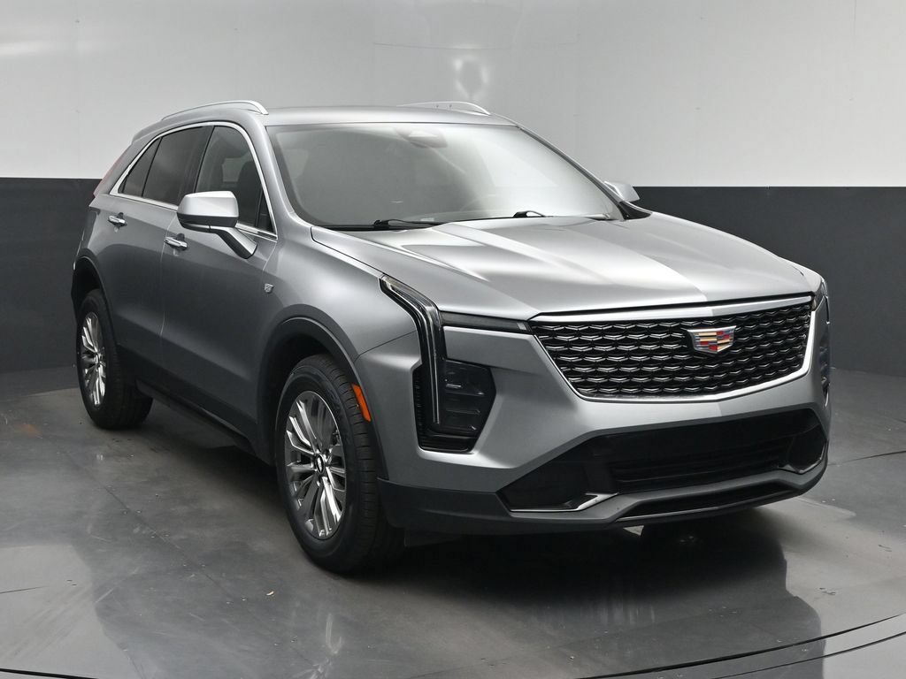 Used 2024 Cadillac XT4 Premium Luxury FWD image 8