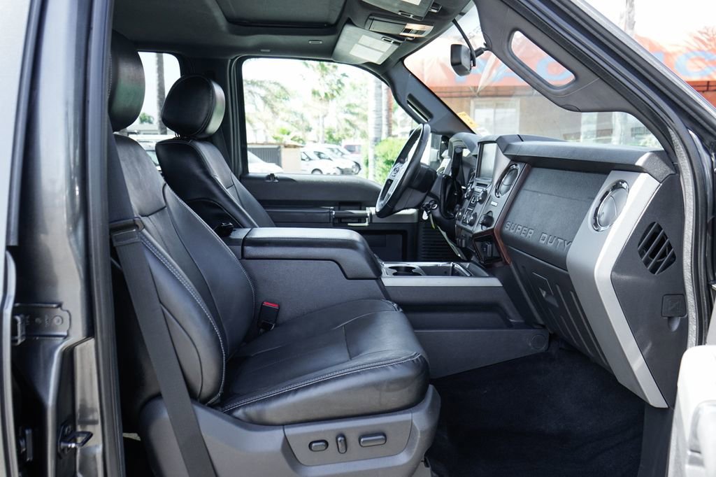 Used 2016 Ford F350 Lariat w/ Lariat Ultimate Package AWD/4WD image 43