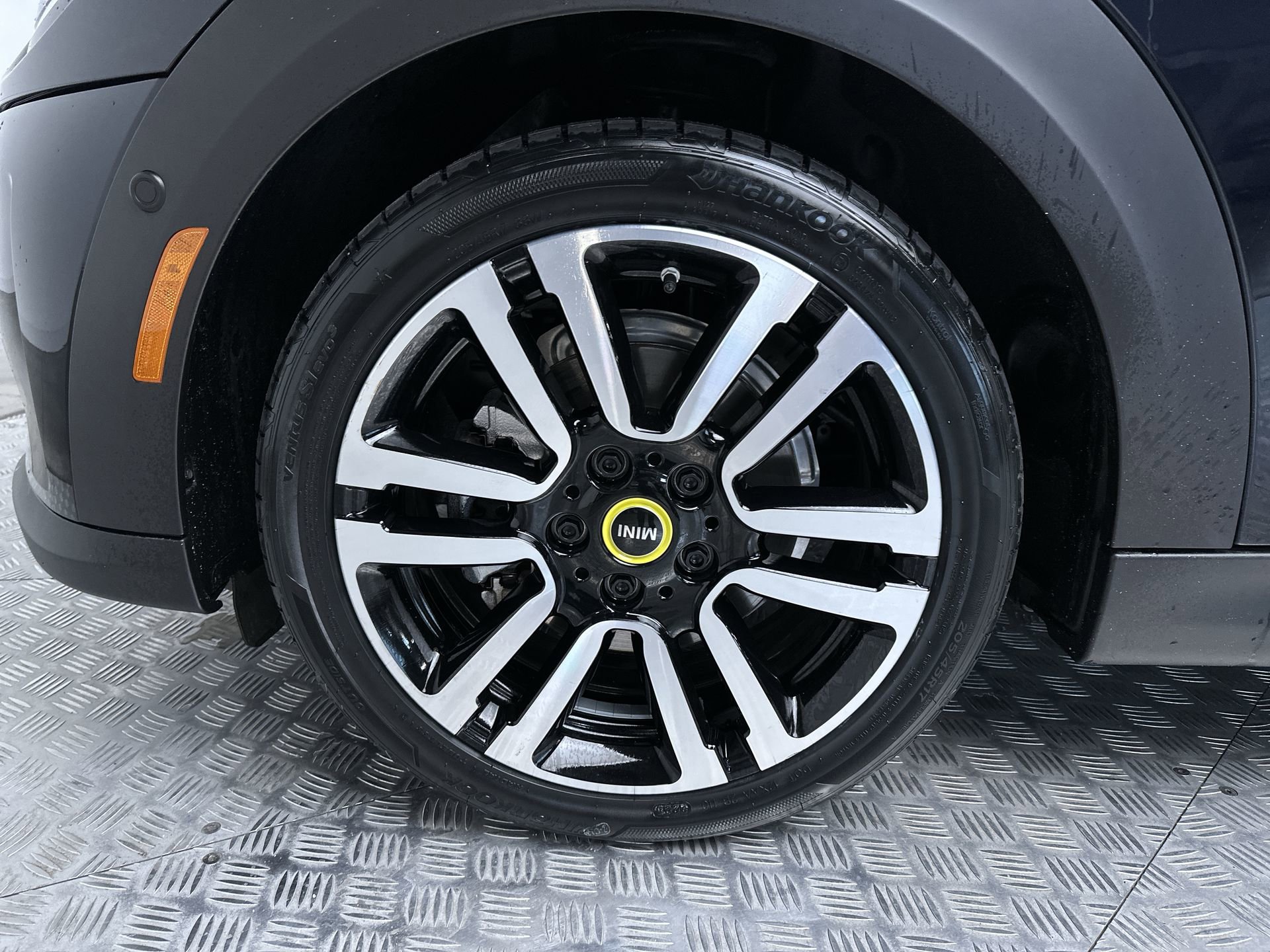 Certified 2024 MINI Cooper SE FWD image 27