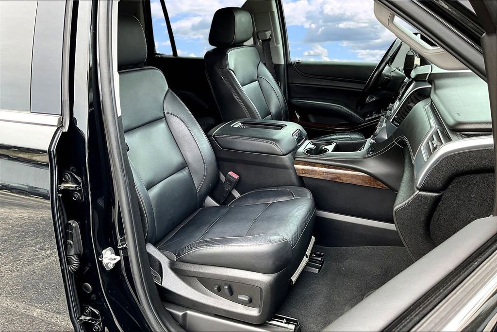 Used 2019 Chevrolet Tahoe LT image 32