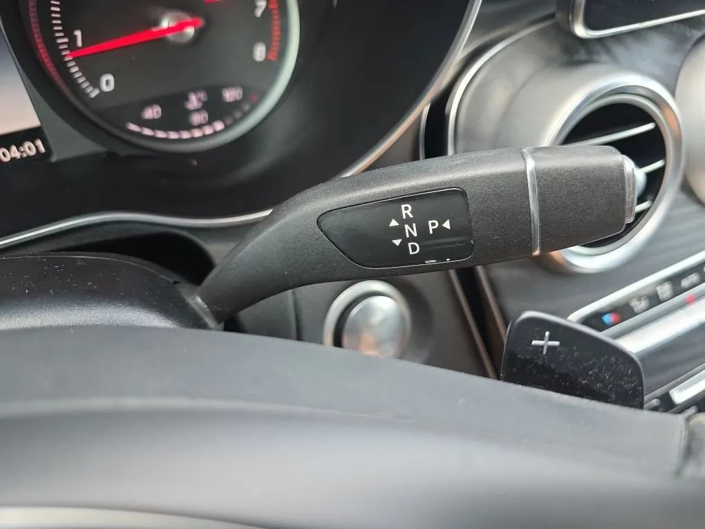 Used 2017 Mercedes-Benz GLC 300 4MATIC image 24