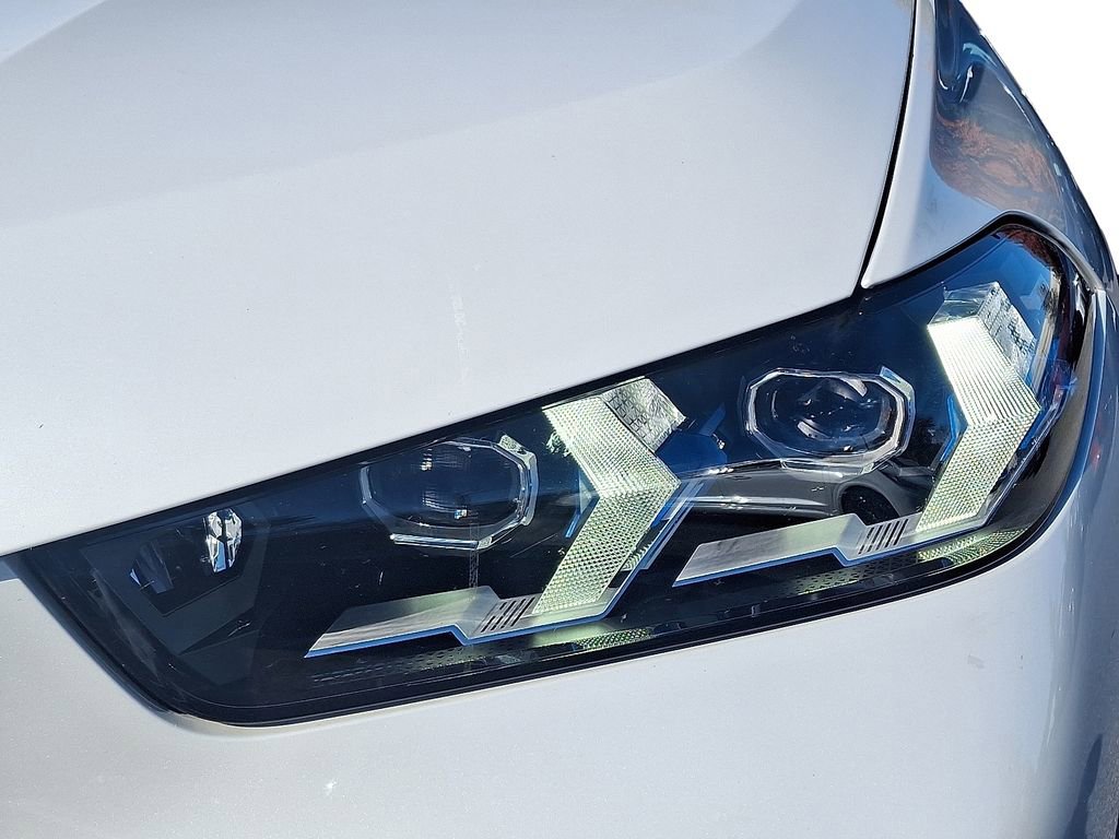 Used 2024 BMW X5 sDrive40i w/ Premium Package image 10