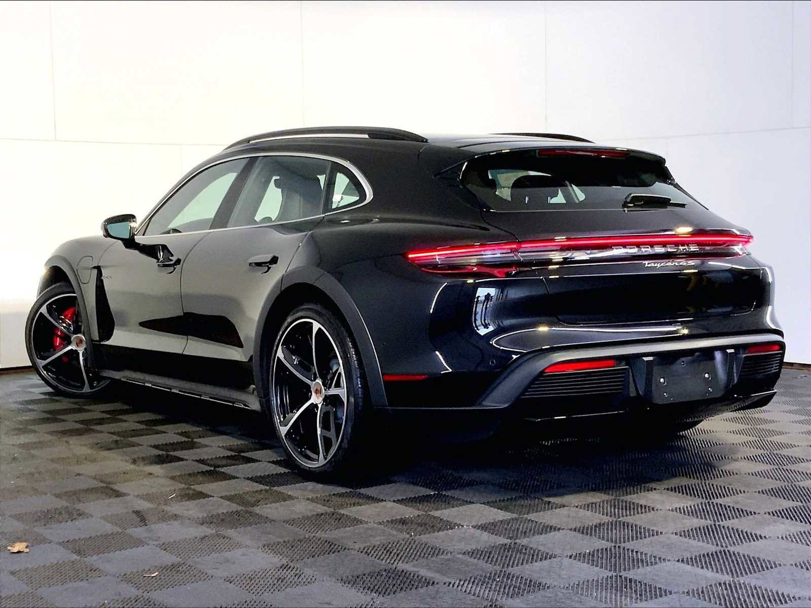 New 2026 Porsche Taycan 4S AWD/4WD image 3