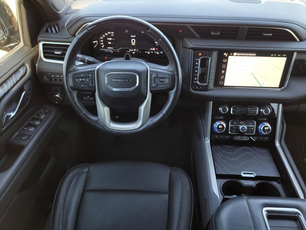 Used 2023 GMC Yukon Denali w/ Denali Reserve Package image 16