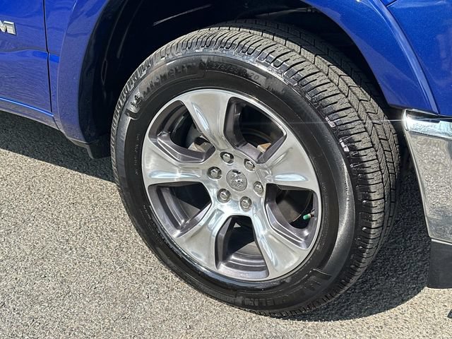 Used 2019 RAM 1500 Laramie AWD/4WD image 8