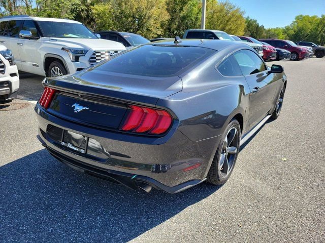 Used 2022 Ford Mustang EcoBoost image 10
