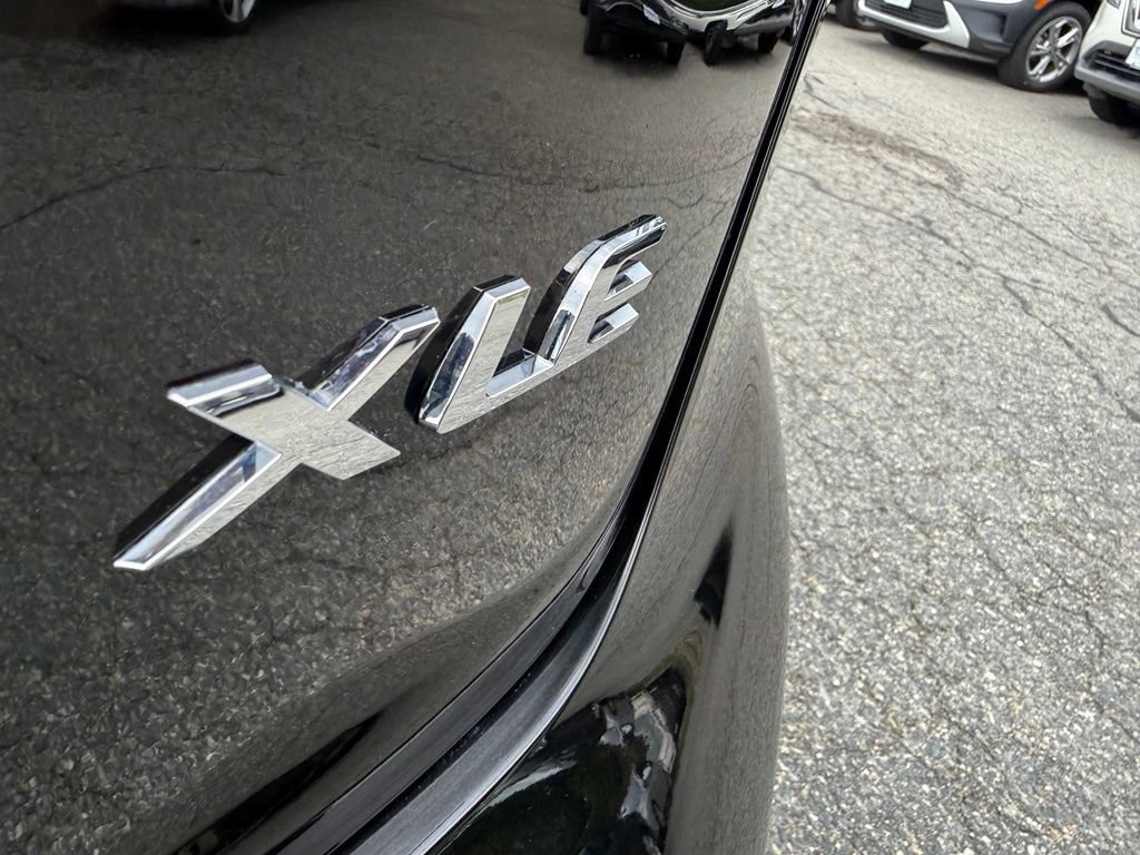 Used 2020 Toyota Corolla XLE FWD image 13