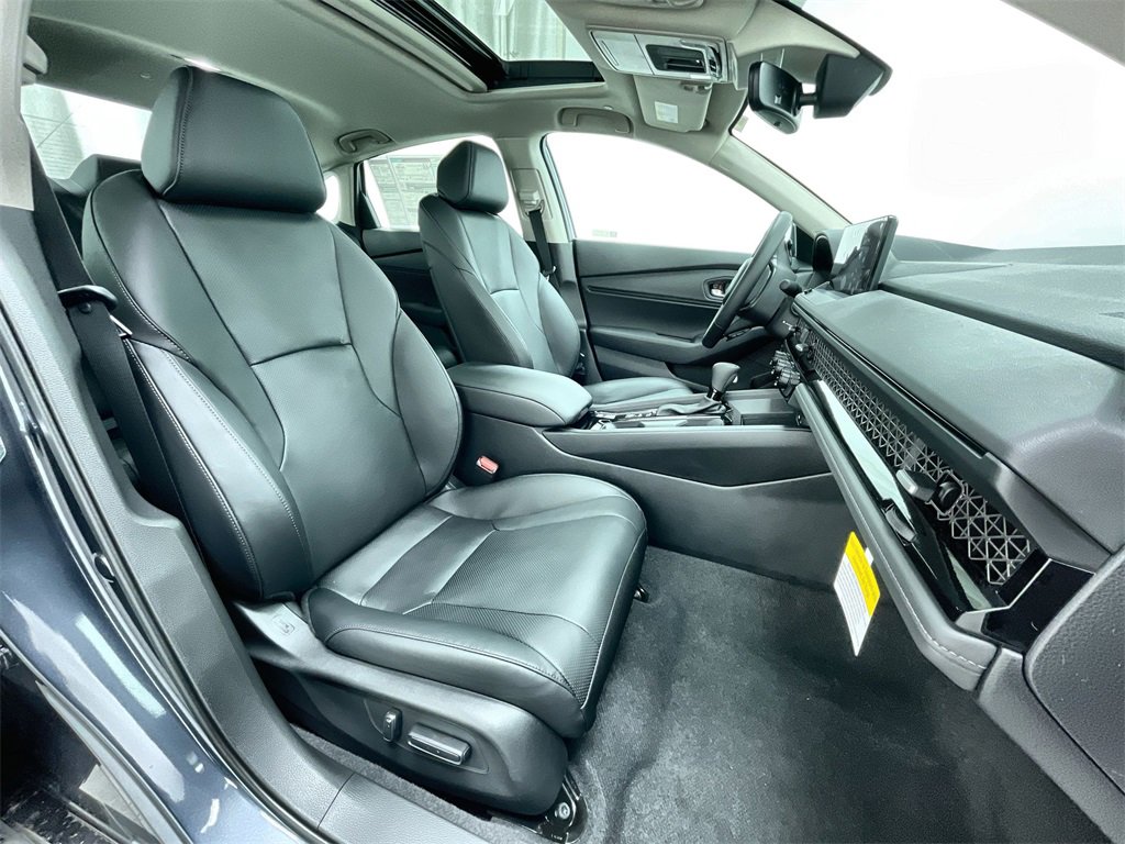 New 2025 Honda Accord EX-L image 30