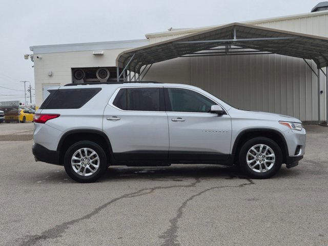 Used 2021 Chevrolet Traverse LT w/ LPO, Floor Liner Package FWD image 4
