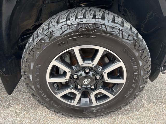Used 2017 Toyota Tundra 1794 Edition w/ TRD Off Road Package AWD/4WD image 14