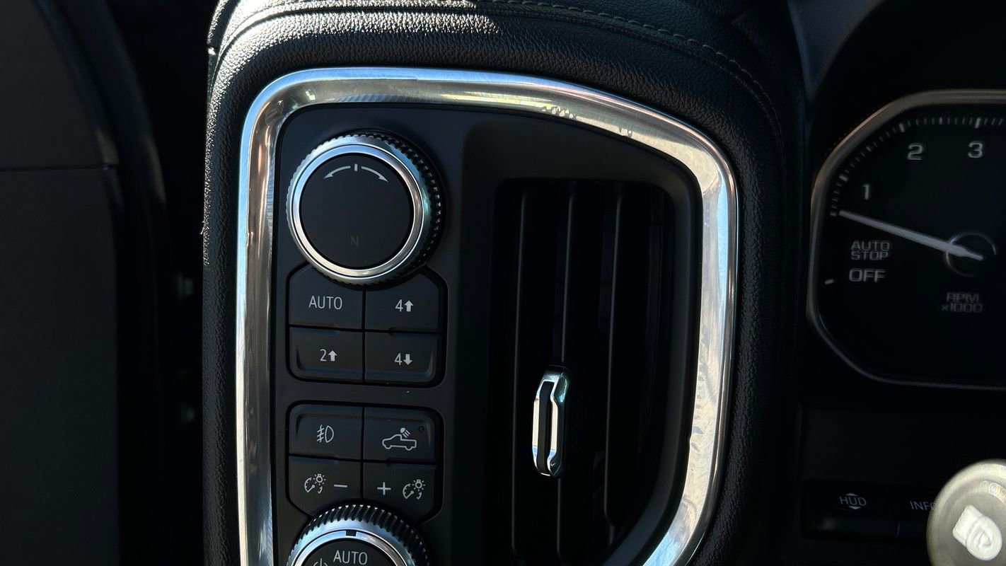 Used 2019 GMC Sierra 1500 Denali w/ Denali Ultimate Package image 34