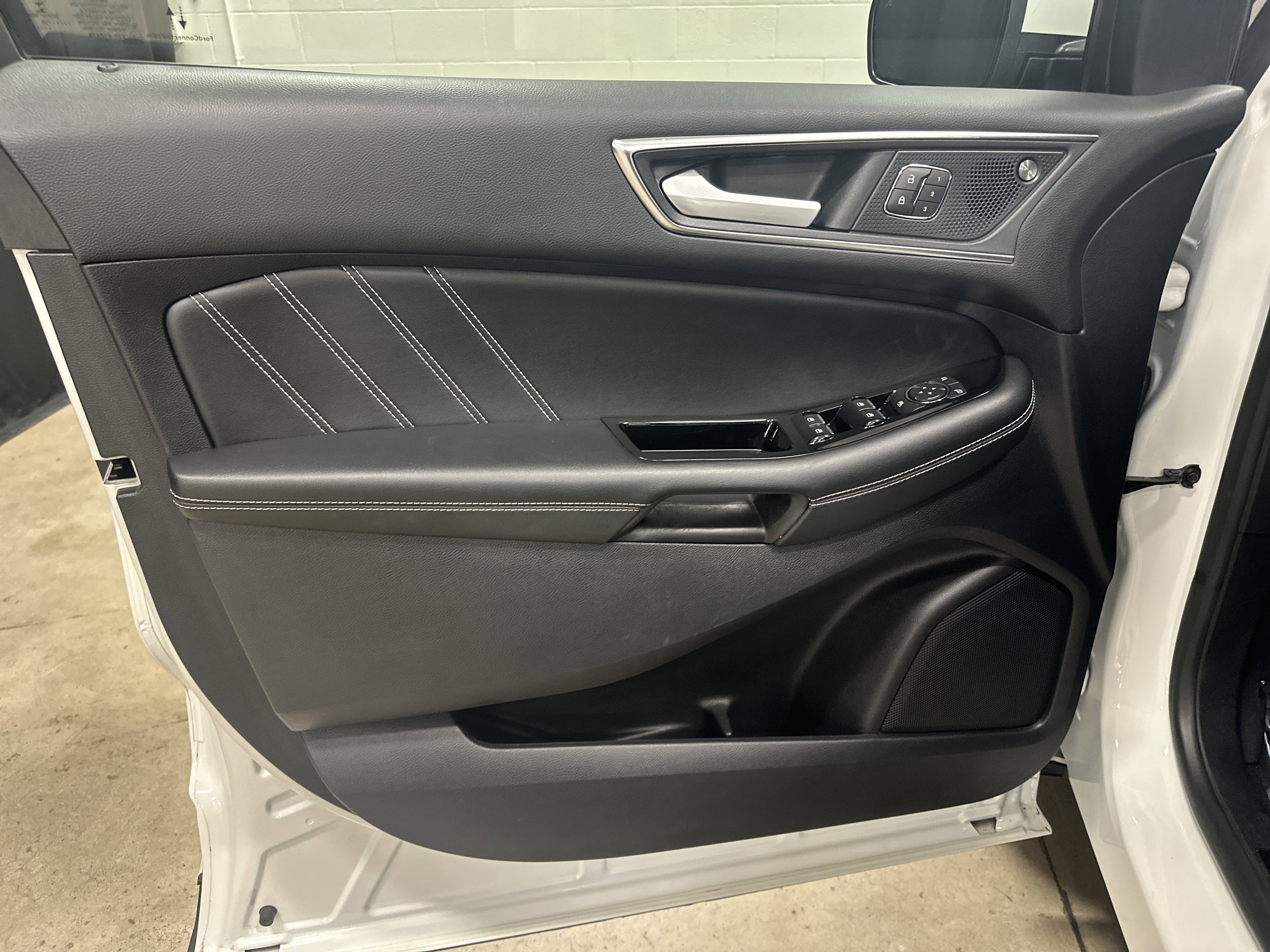 Used 2020 Ford Edge ST AWD/4WD image 14