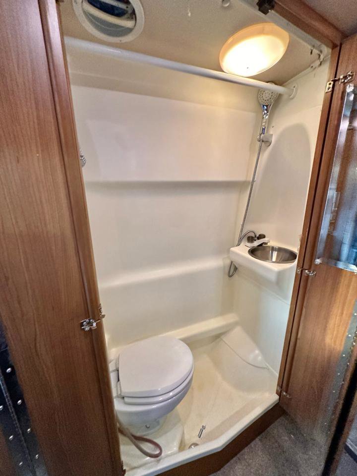 Used 2014 Mercedes-Benz Sprinter 3500 image 47