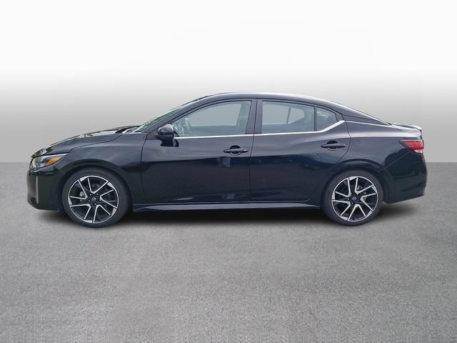 Used 2024 Nissan Sentra SR w/ SR Premium Package FWD image 7