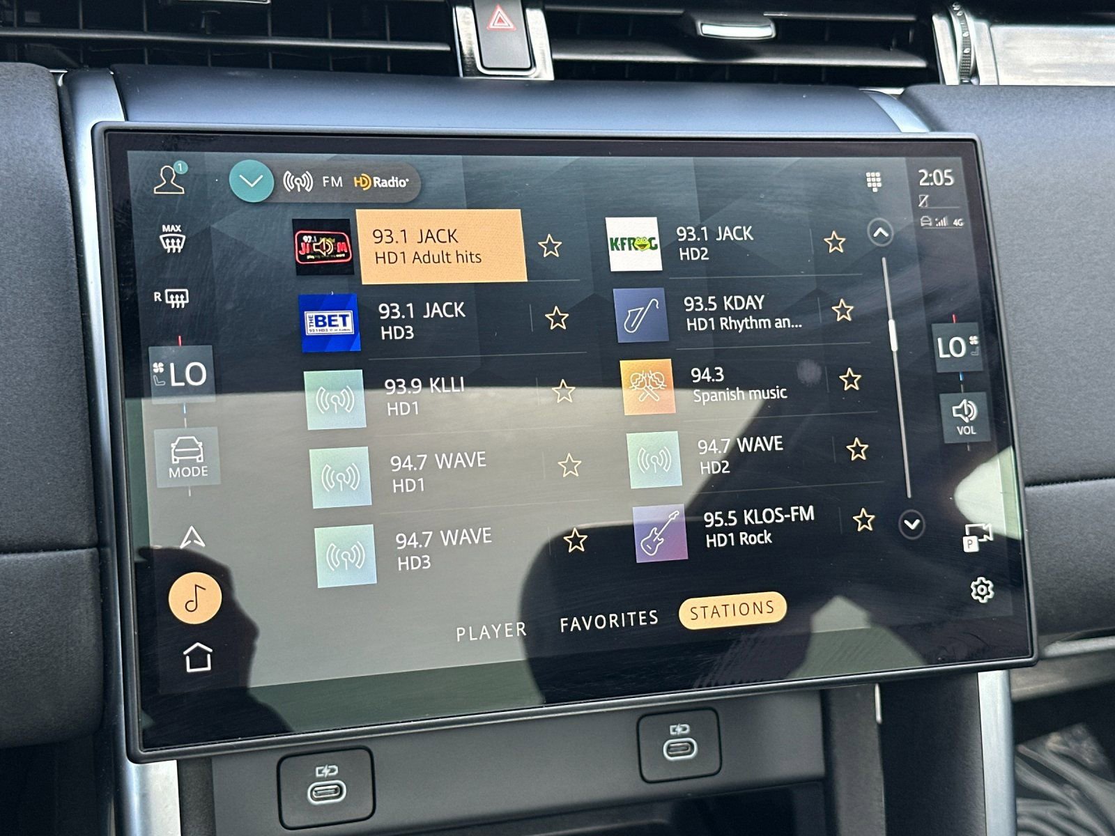 Used 2025 Land Rover Discovery Sport S image 21