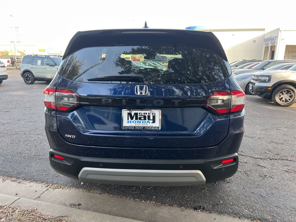 Used 2025 Honda Pilot EX-L image 6