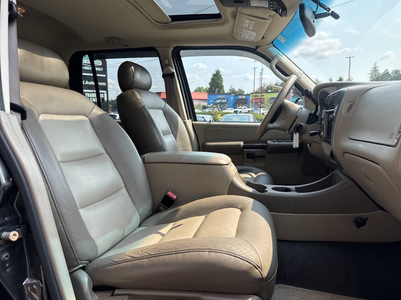 Used 2005 Ford Explorer Sport Trac Adrenalin AWD/4WD image 16
