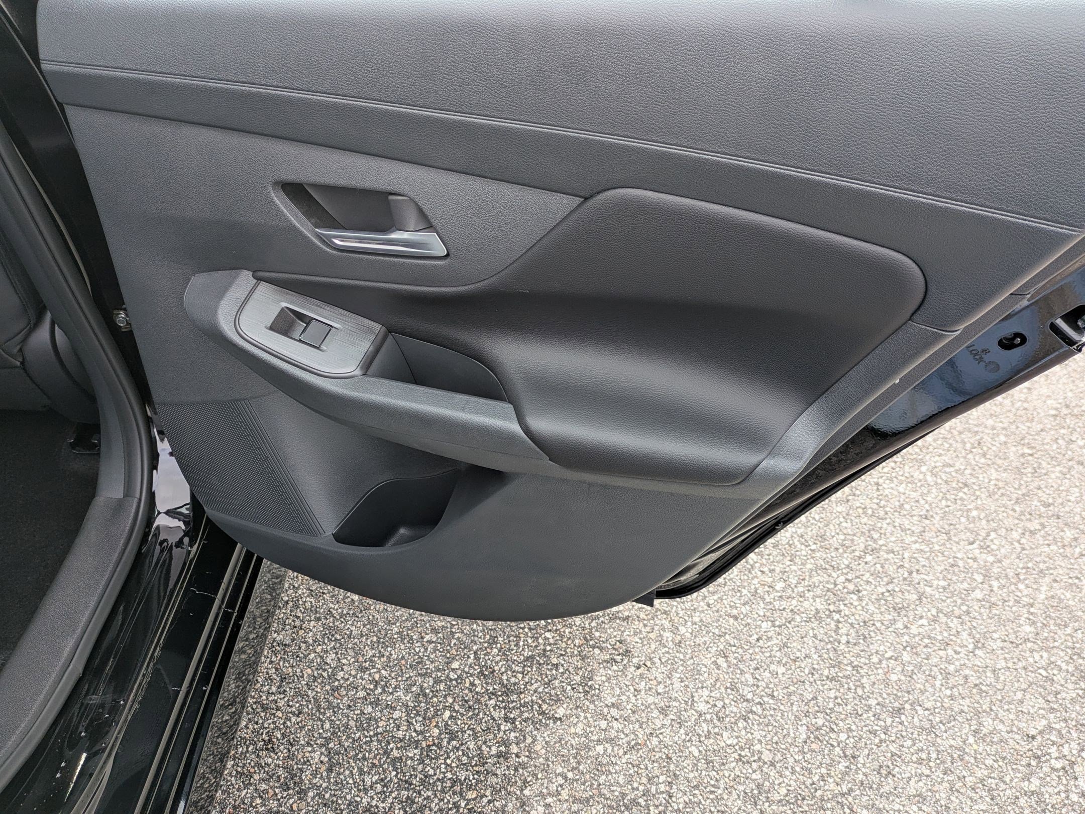 New 2026 Nissan Sentra SR w/ SR Premium Package FWD image 28