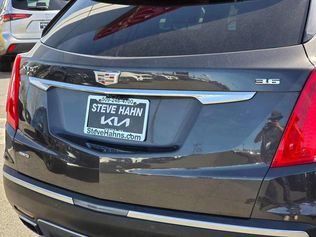 Used 2018 Cadillac XT5 Platinum w/ Driver Assist Package image 13