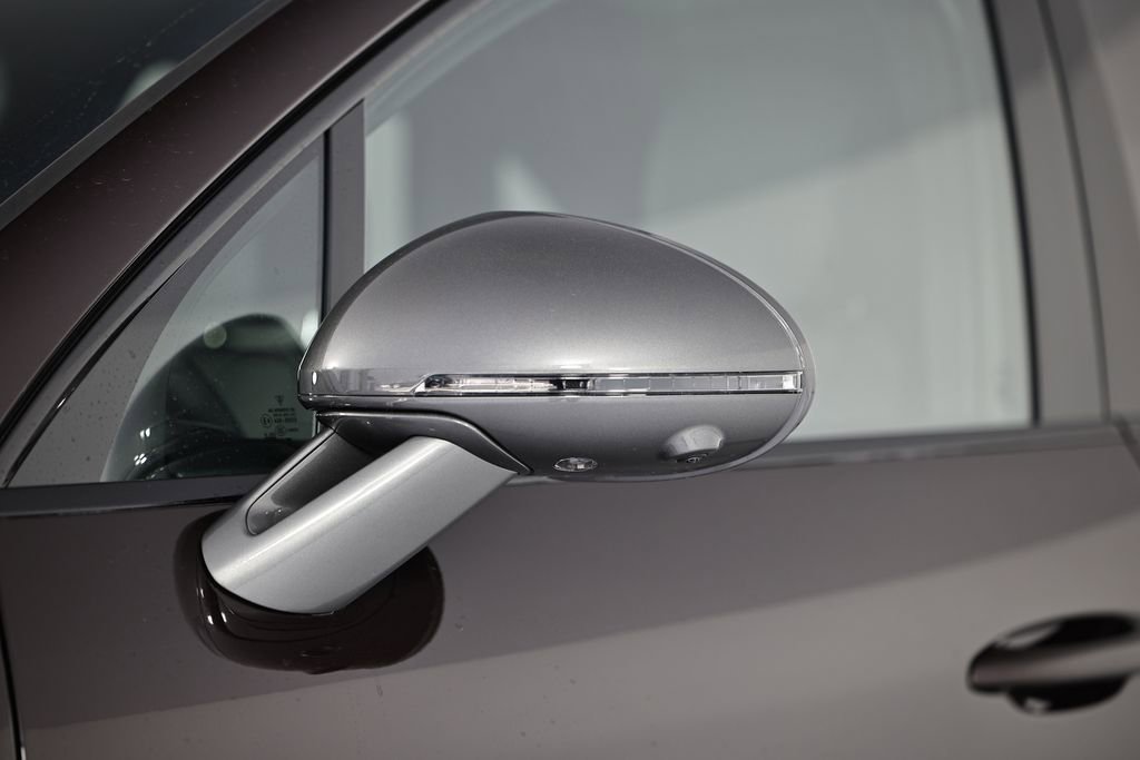 New 2026 Porsche Macan Turbo image 12