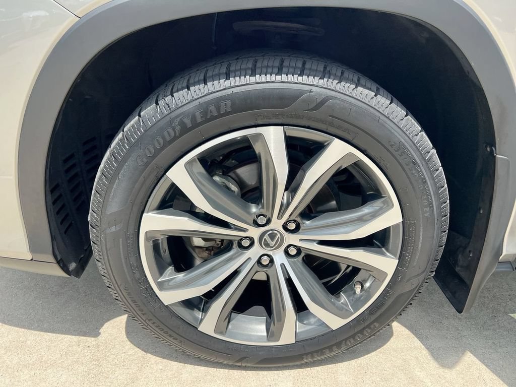 Certified 2022 Lexus RX 350 FWD w/ Premium Package image 9