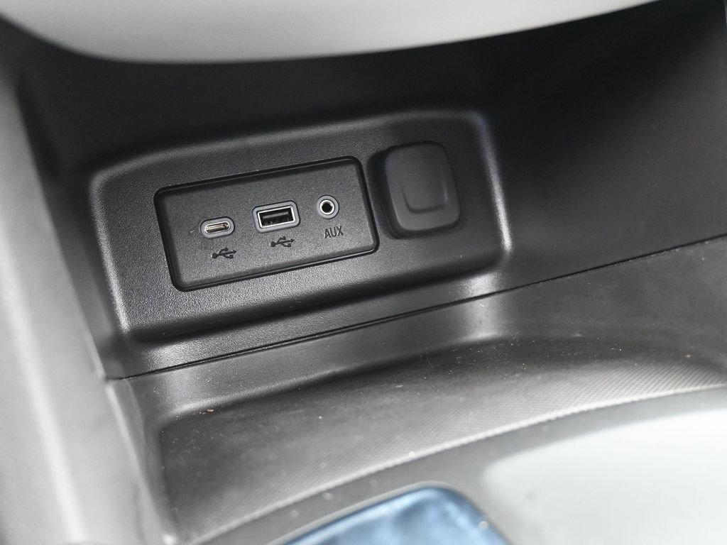 Used 2024 Chevrolet Equinox LS w/ Driver Confidence II Package image 23