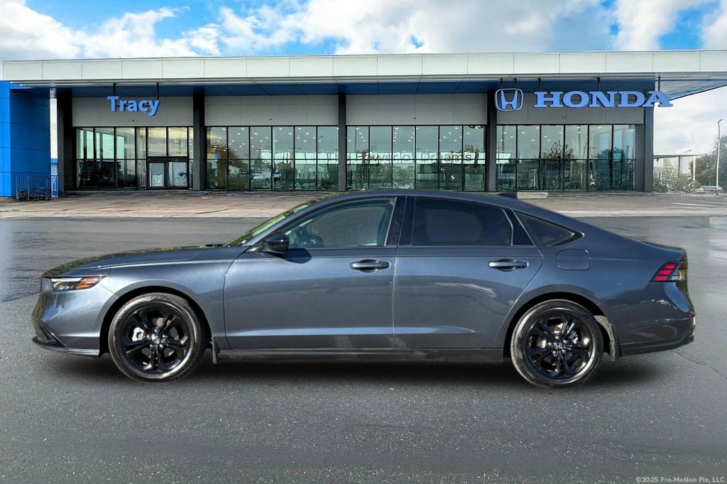 Certified 2025 Honda Accord SE image 11