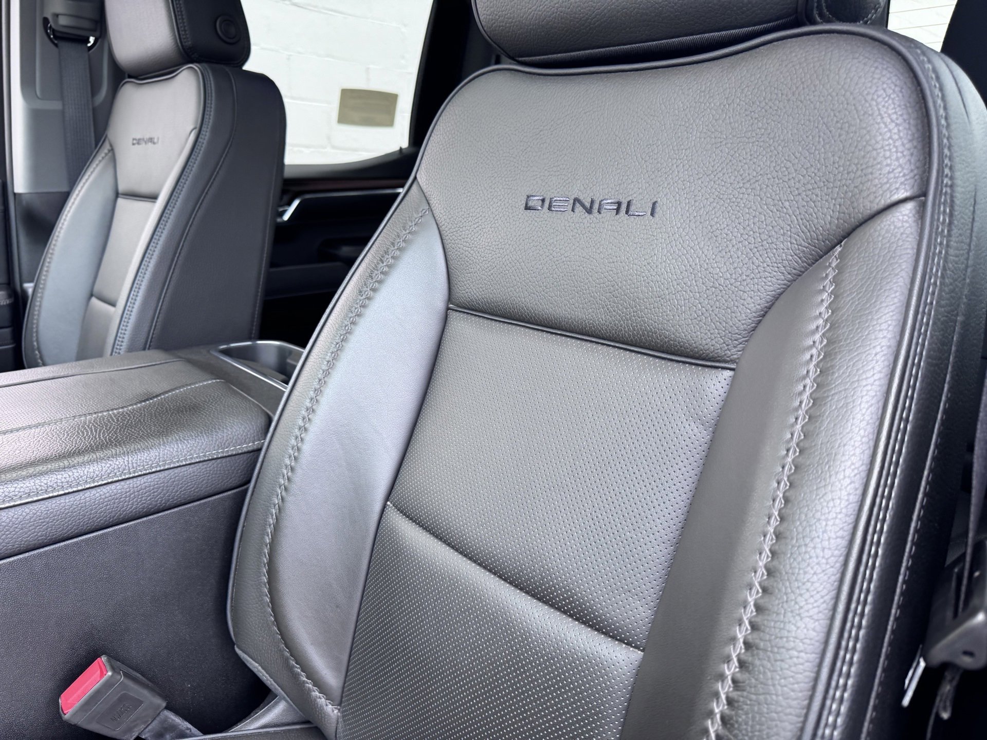 Used 2024 GMC Sierra 1500 Denali image 14