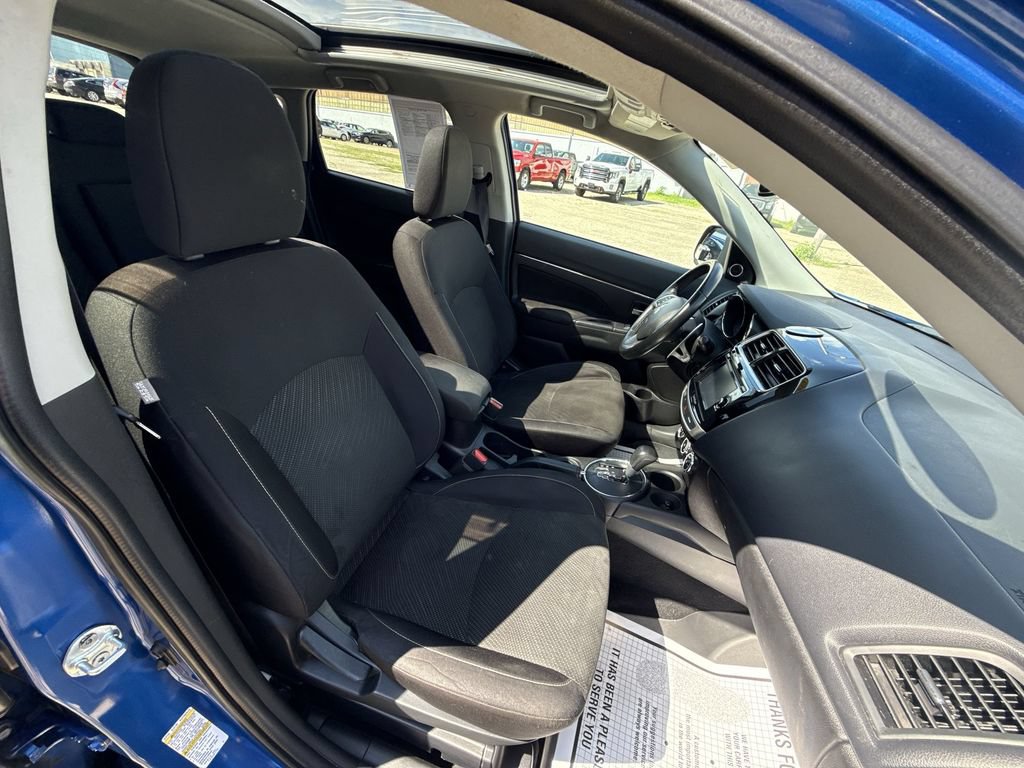 Used 2015 Mitsubishi Outlander Sport SE FWD image 25