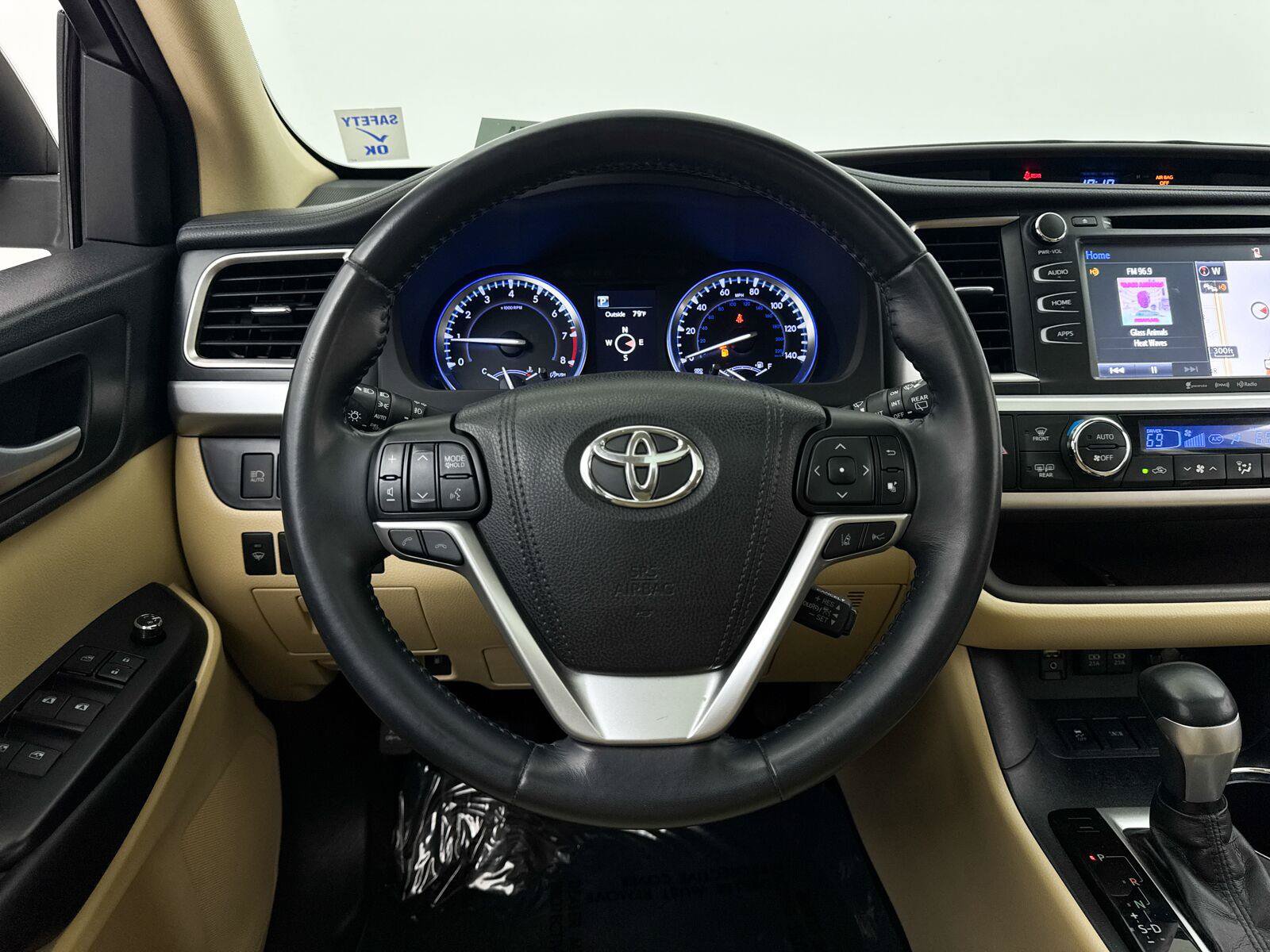 Used 2018 Toyota Highlander XLE FWD image 6