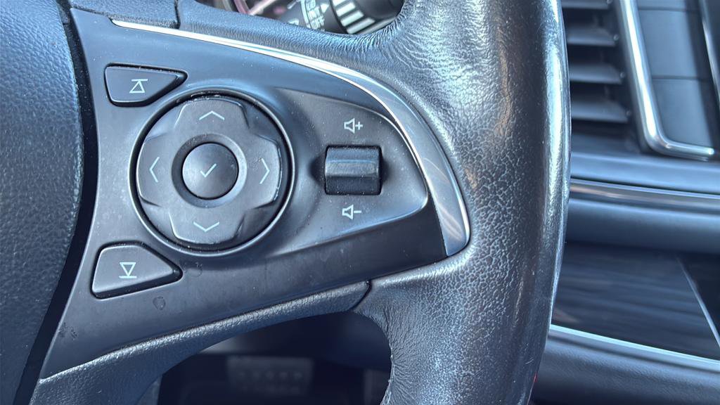 Used 2019 Buick Enclave Essence FWD image 14