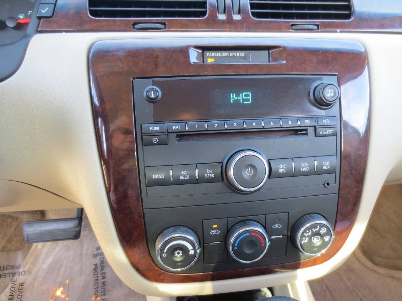 Used 2011 Chevrolet Impala LS FWD image 8