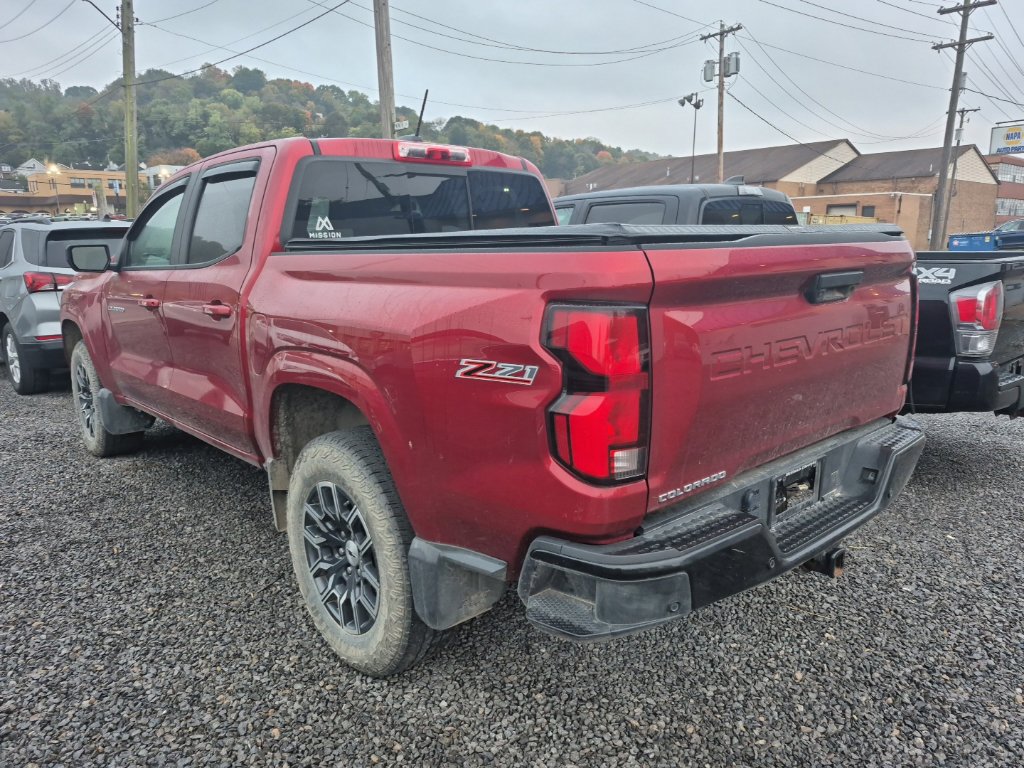 Used 2023 Chevrolet Colorado Z71 w/ Z71 Convenience Package 2 AWD/4WD image 5