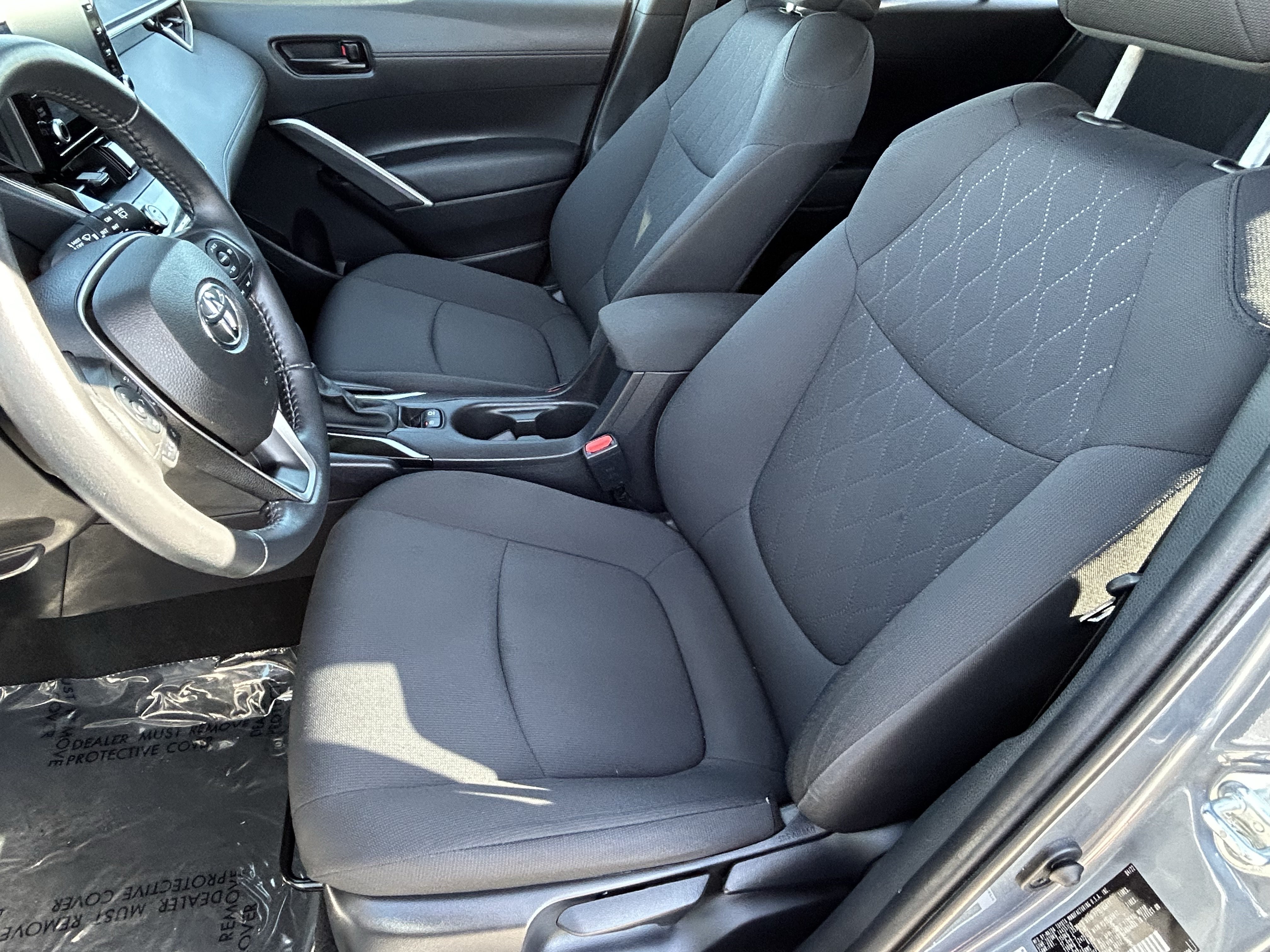 Certified 2022 Toyota Corolla Cross LE w/ Moonroof Package AWD/4WD image 15