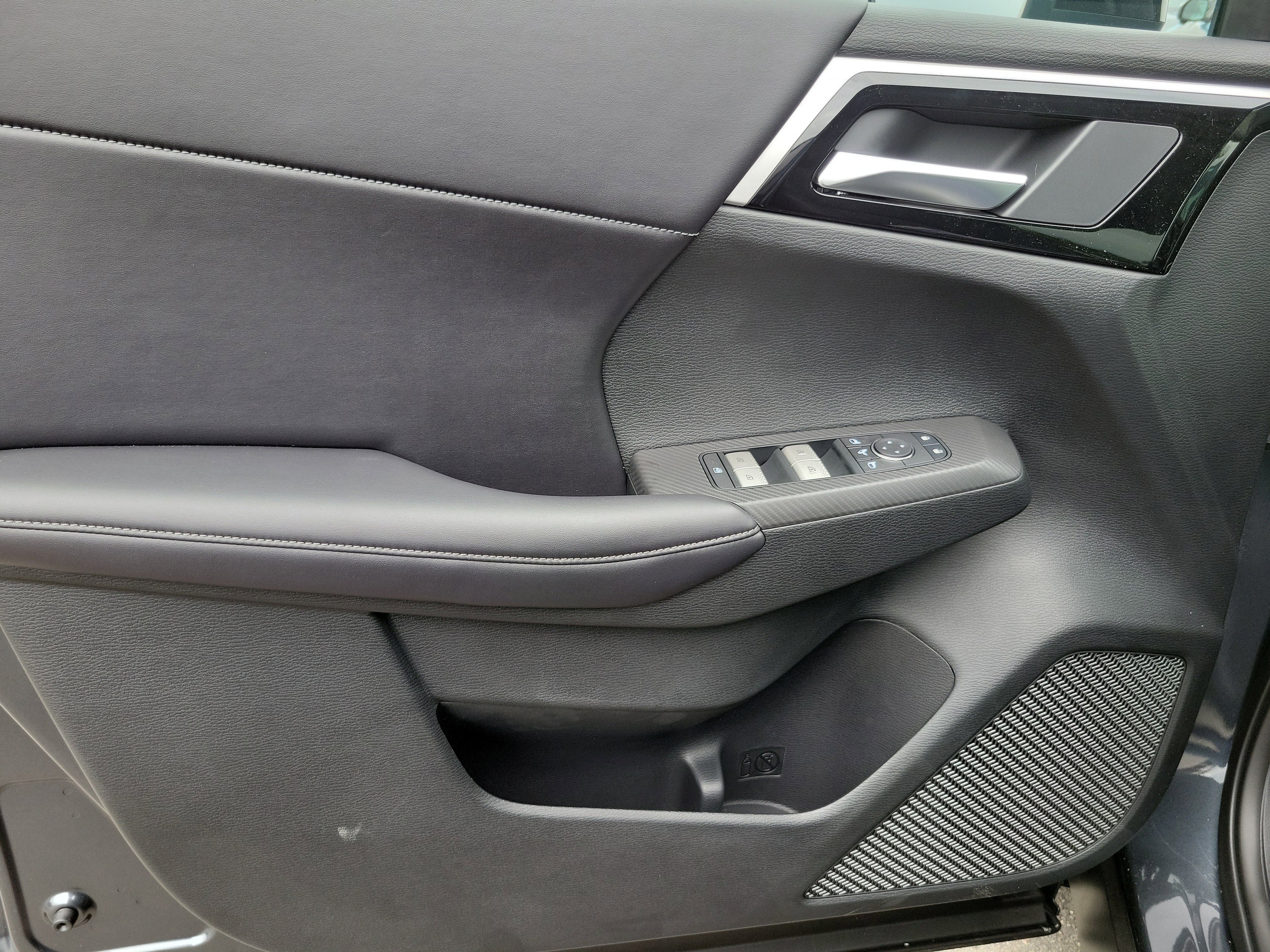 New 2026 Nissan Rogue SL AWD/4WD image 12
