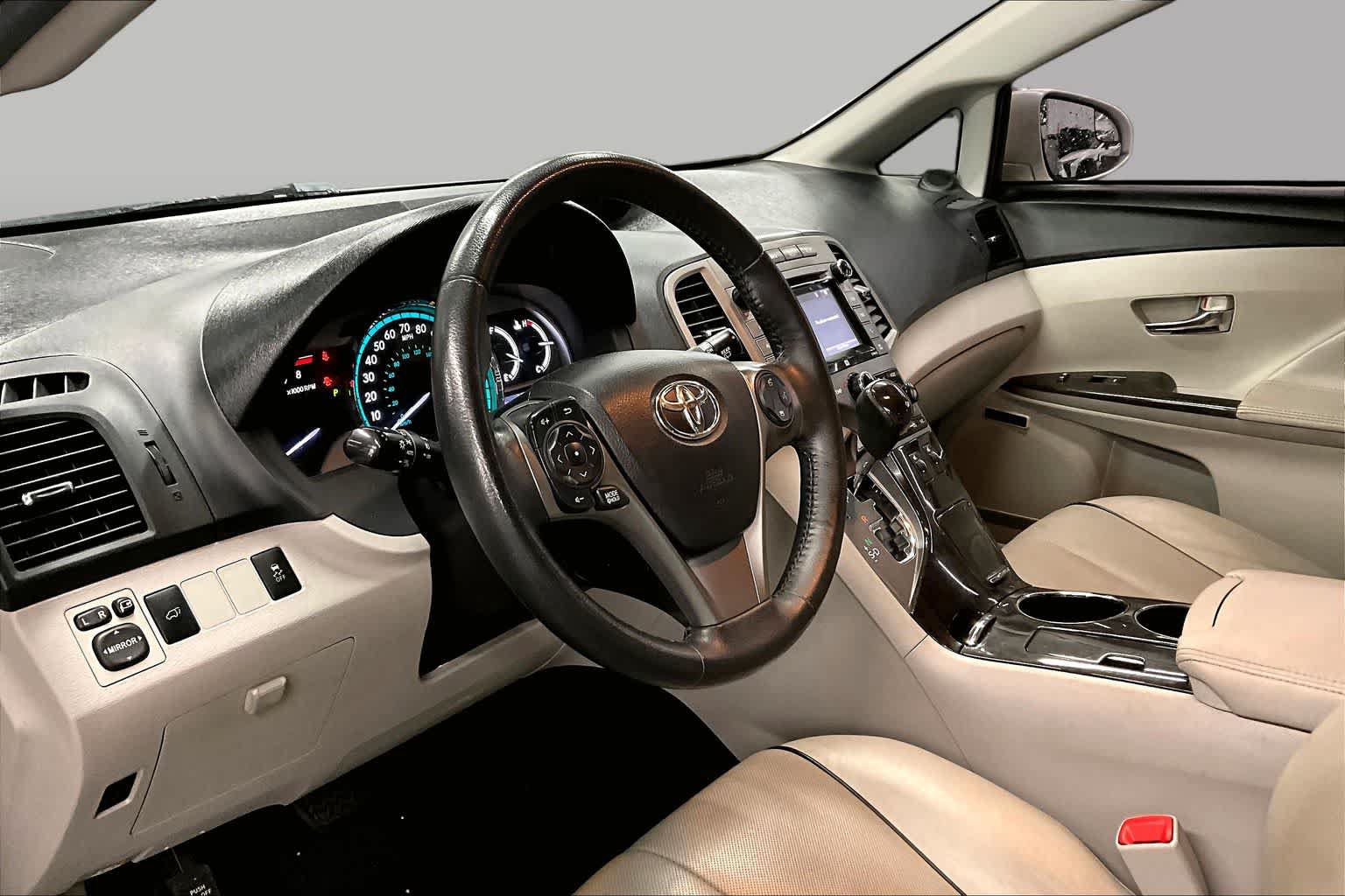 Used 2015 Toyota Venza XLE w/ XLE Premium Package FWD image 18