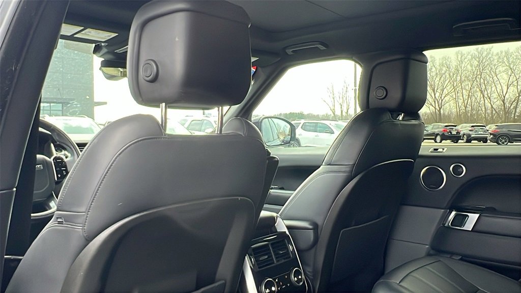 Used 2020 Land Rover Range Rover Sport HSE Dynamic image 34